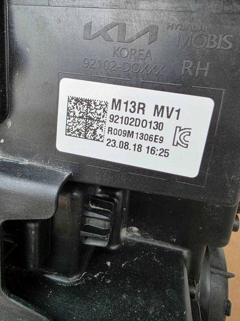 Frontscheinwerfer Kia 92102-D0130 LED Rechts Scheinwerfer Headlight SCH5273812017wg