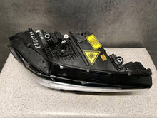 Laden Sie das Bild in den Galerie-Viewer, Frontscheinwerfer BMW X7 G07 9852962-05 Rechts Scheinwerfer Headlight SCH5282298954ek