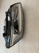 Laden Sie das Bild in den Galerie-Viewer, Frontscheinwerfer Audi Q5 8R0941032 90021781 Xenon Rechts Scheinwerfer Headlight