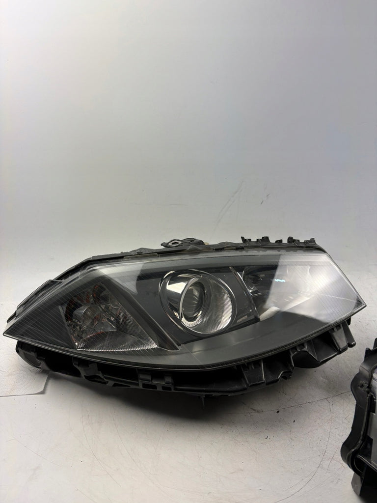 Frontscheinwerfer Renault Megane II 7701064023 Xenon Ein Satz Headlight SCH9328818719wb