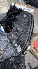 Laden Sie das Bild in den Galerie-Viewer, Frontscheinwerfer Mercedes-Benz X156 A1569062400 Xenon Rechts Headlight SCH9278402032fv