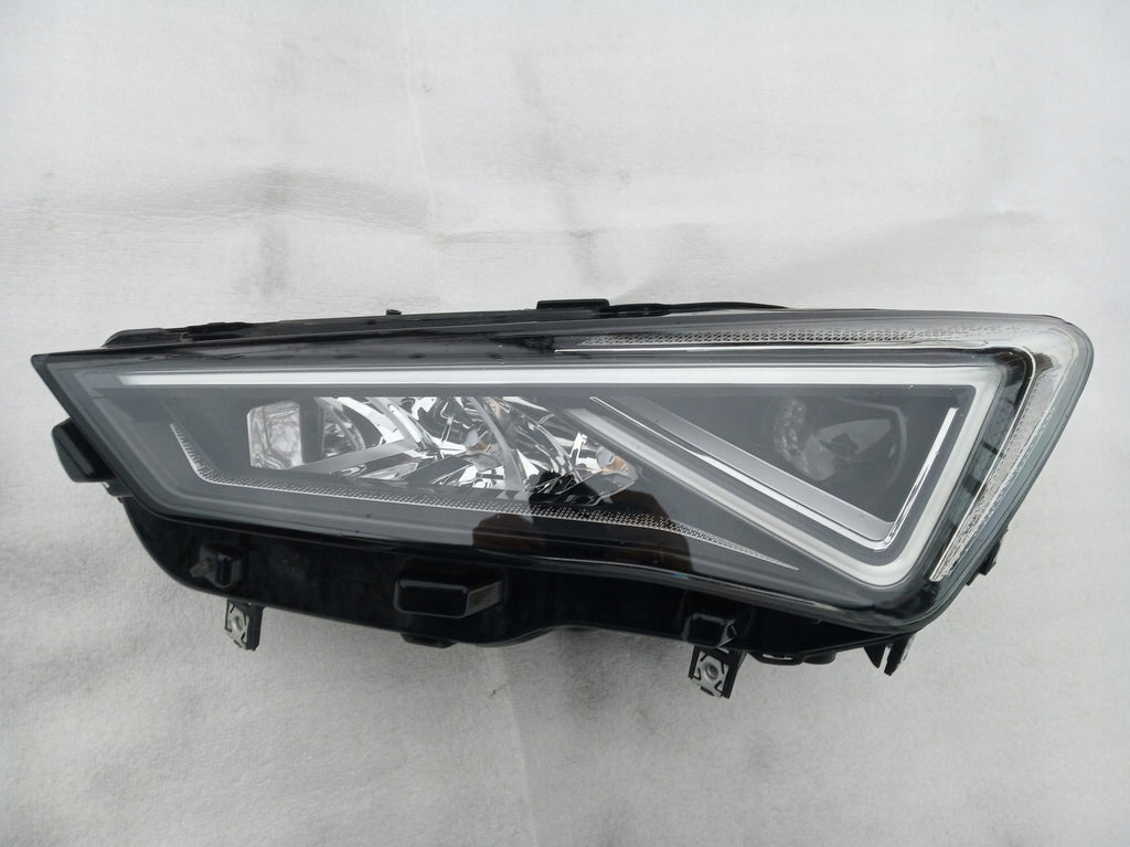 Frontscheinwerfer Seat Tarraco 5FJ941007E LED Ein Stück (Rechts oder Links)