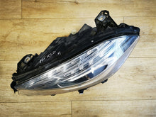 Load image into Gallery viewer, Frontscheinwerfer Mercedes-Benz W176 A1768200561 Xenon Rechts oder Links