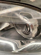 Load image into Gallery viewer, Frontscheinwerfer Audi A4 8E0941003AF Xenon Links Scheinwerfer Headlight