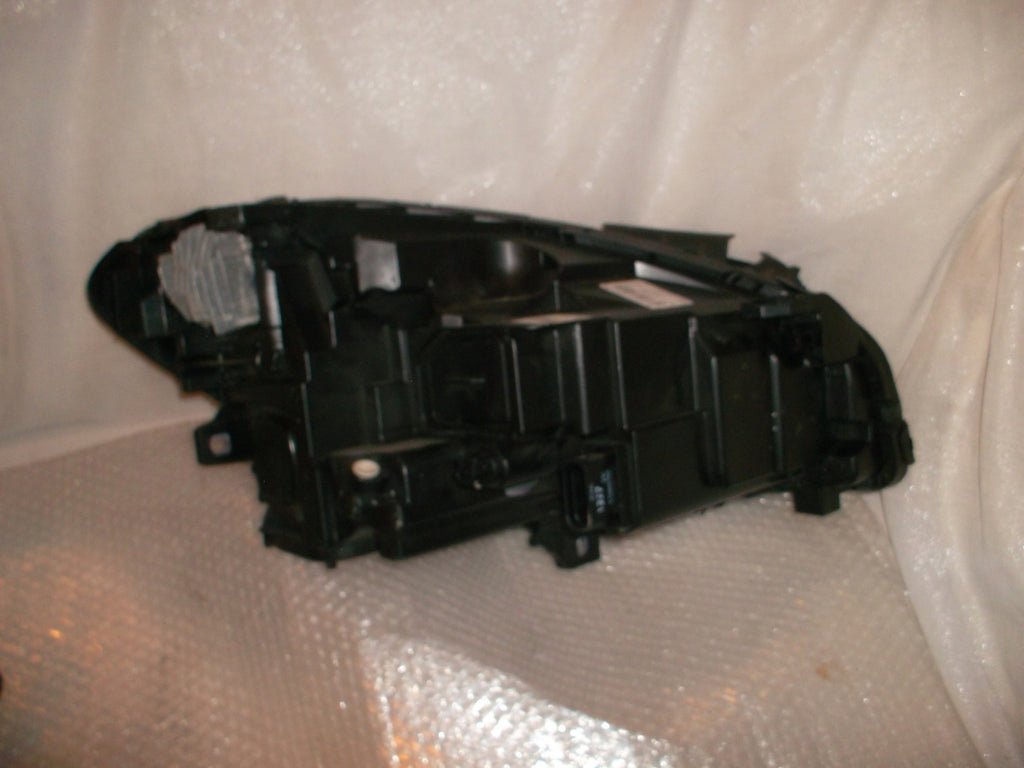 Frontscheinwerfer Mercedes-Benz W246 A2469066201 A2469066101 Rechts oder Links SCH6274739420be