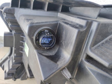 Laden Sie das Bild in den Galerie-Viewer, Frontscheinwerfer Kia Sorento IV 92102-P2120 Rechts Scheinwerfer Headlight SCH1971317928xw