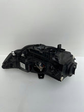 Laden Sie das Bild in den Galerie-Viewer, Frontscheinwerfer Audi A3 8V0941031 Xenon Links Scheinwerfer Headlight SCH9652351651bs