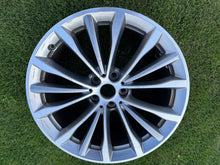Load image into Gallery viewer, 1x Alufelge 19 Zoll 9.0" 5x112 44ET Glanz Silber 6874438 BMW 5 Rim Wheel FEL3691151948ri