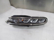 Laden Sie das Bild in den Galerie-Viewer, Frontscheinwerfer Citroën C3 I 9820877780 Links Scheinwerfer Headlight SCH3067110847od