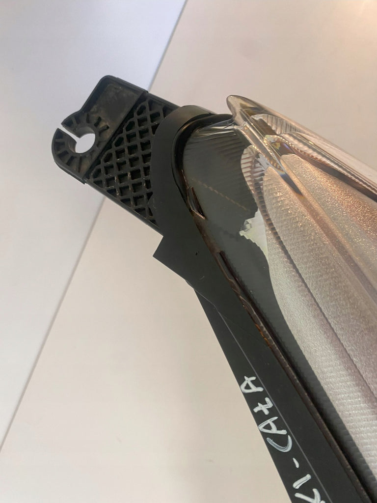 Frontscheinwerfer Ford Focus F1EB-13W030-AD Links Scheinwerfer Headlight SCH2597739724nr