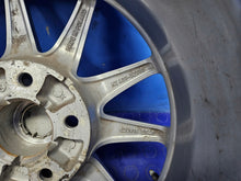 Load image into Gallery viewer, 1x Alufelge 16 Zoll 6.5" 5x114.3 40ET Glanz Silber KE409-3Z110 Nissan I FEL3520867868gi