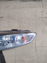 Load image into Gallery viewer, Frontscheinwerfer Ford Focus F1EB-13W029 Rechts Scheinwerfer Headlight