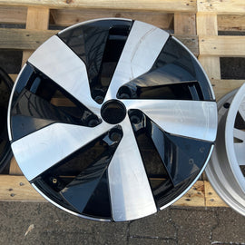 1x Alufelge 18 Zoll 7.5