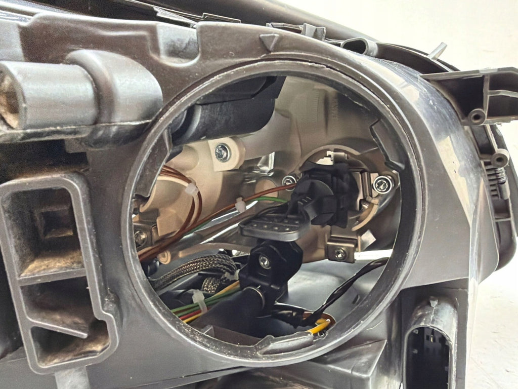 Frontscheinwerfer Mercedes-Benz W221 A2218260158 1305235873 Links Headlight SCH3824083486ab