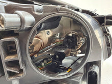Laden Sie das Bild in den Galerie-Viewer, Frontscheinwerfer Mercedes-Benz W221 A2218260158 1305235873 Links Headlight SCH3824083486ab