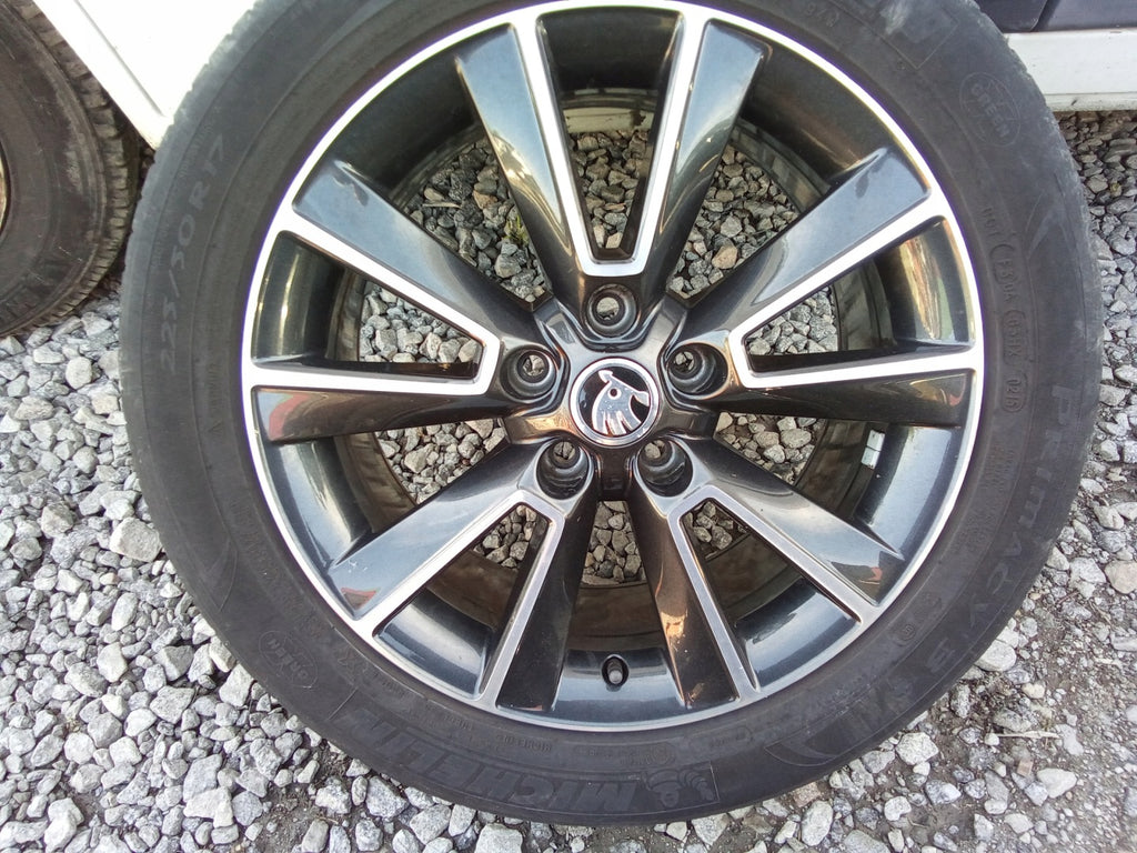 1x Alufelge 17 Zoll 7.0" 5x112 45ET Glanz Graphit 5L0601025AC Mg Rim Wheel FEL1241916470wz
