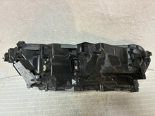 Laden Sie das Bild in den Galerie-Viewer, Frontscheinwerfer Skoda Octavia I 5E4941009 Full LED Links Headlight SCH2048939244fm