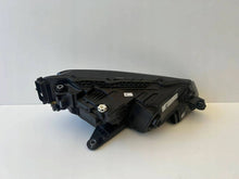 Laden Sie das Bild in den Galerie-Viewer, Frontscheinwerfer Skoda Superb III 3V1941015C Links Scheinwerfer Headlight
