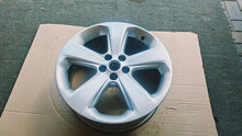 Laden Sie das Bild in den Galerie-Viewer, 1x Alufelge 18 Zoll 5x105 95181597 Opel Mokka Rim Wheel FEL1498279409om