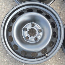 Laden Sie das Bild in den Galerie-Viewer, 1x Alufelge 16 Zoll 6.5&quot; 5x112 43ET Glanz Schwarz 8V0601027 Audi Rim Wheel