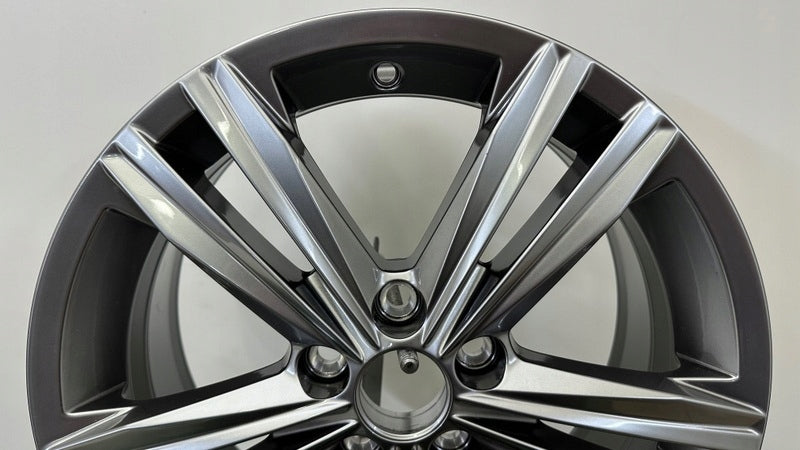 1x Alufelge 16 Zoll 6.5" 5x100 47ET Glanz Grau 2G0601025AA VW Rim Wheel FEL7479209805cm