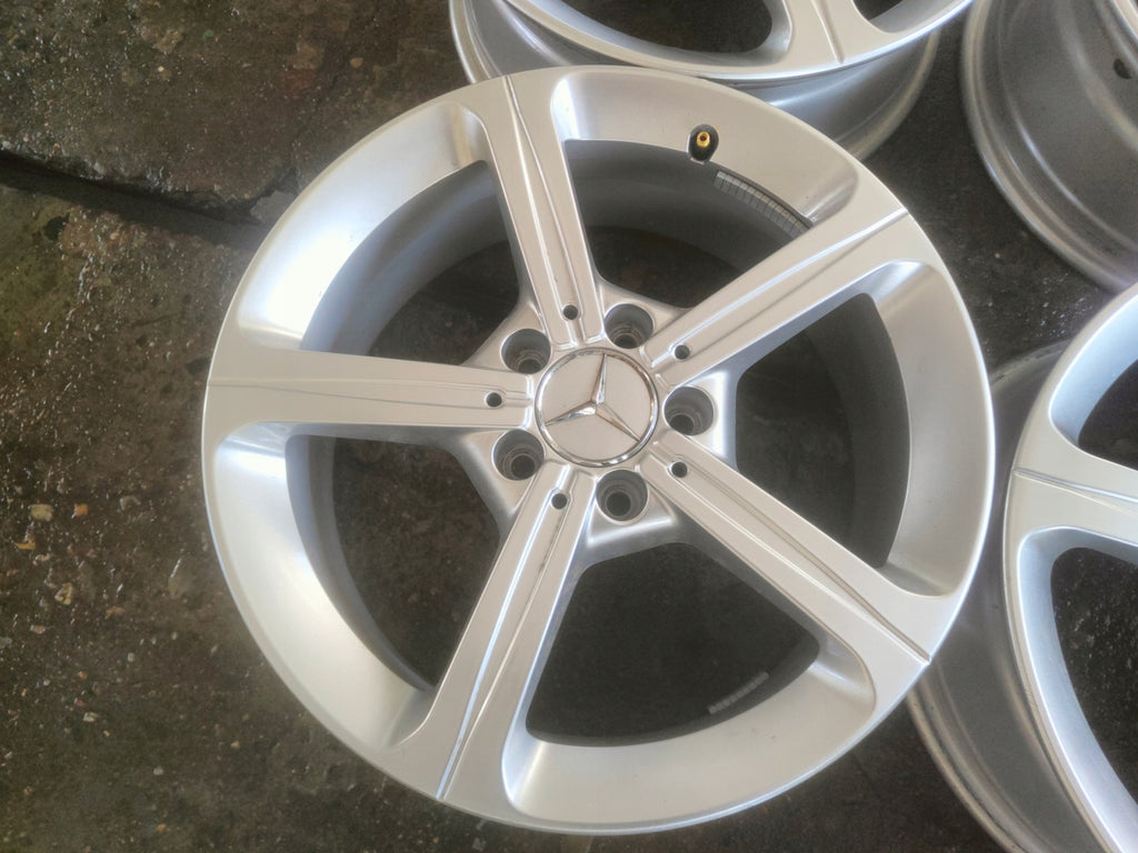4x Alufelge 17 Zoll 6.5" 5x112 44ET Glanz Silber A1774011200 Mercedes-Benz Cla FEL7488682504bk