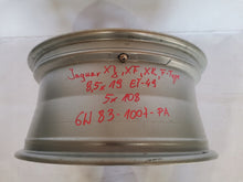 Laden Sie das Bild in den Galerie-Viewer, 1x Alufelge 19 Zoll 8.5&quot; 5x108 45ET 6W83-1007-PA Jaguar Xj Xf Rim Wheel