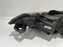 Laden Sie das Bild in den Galerie-Viewer, Frontscheinwerfer Mitsubishi Outlander III 8301D332 LED Rechts Headlight