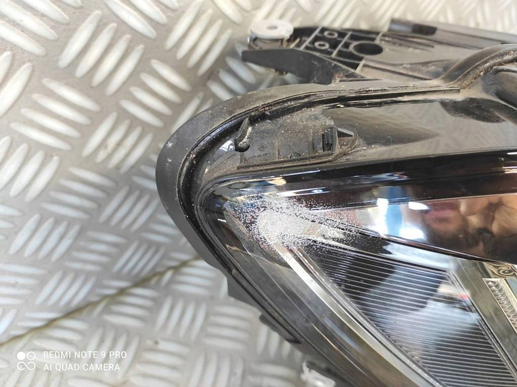 Frontscheinwerfer VW Touran 030129923400 5TB941082A Full LED Rechts Headlight