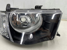 Laden Sie das Bild in den Galerie-Viewer, Frontscheinwerfer Mitsubishi L200 8301B462 Rechts Scheinwerfer Headlight SCH9852713772jt