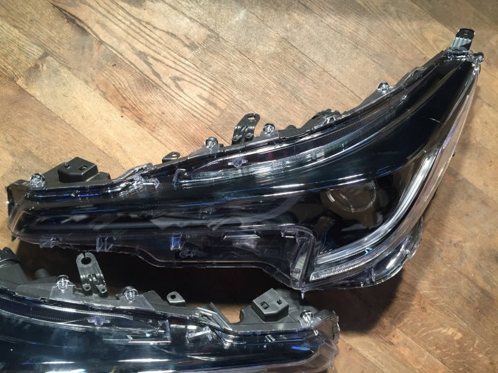 Frontscheinwerfer Toyota Corolla Rechts Scheinwerfer Headlight SCH9711339148fx