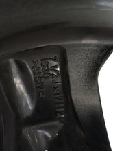 Load image into Gallery viewer, 1x Alufelge 17 Zoll 7.5&quot; 5x112 Glanz 6896764 BMW G26 Rim Wheel