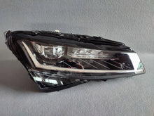 Laden Sie das Bild in den Galerie-Viewer, Frontscheinwerfer Skoda Superb III 3V1941016D Full LED Rechts Headlight