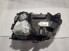 Laden Sie das Bild in den Galerie-Viewer, Frontscheinwerfer VW Amarok 2H3941032 Xenon Rechts Scheinwerfer Headlight SCH4318585699fz