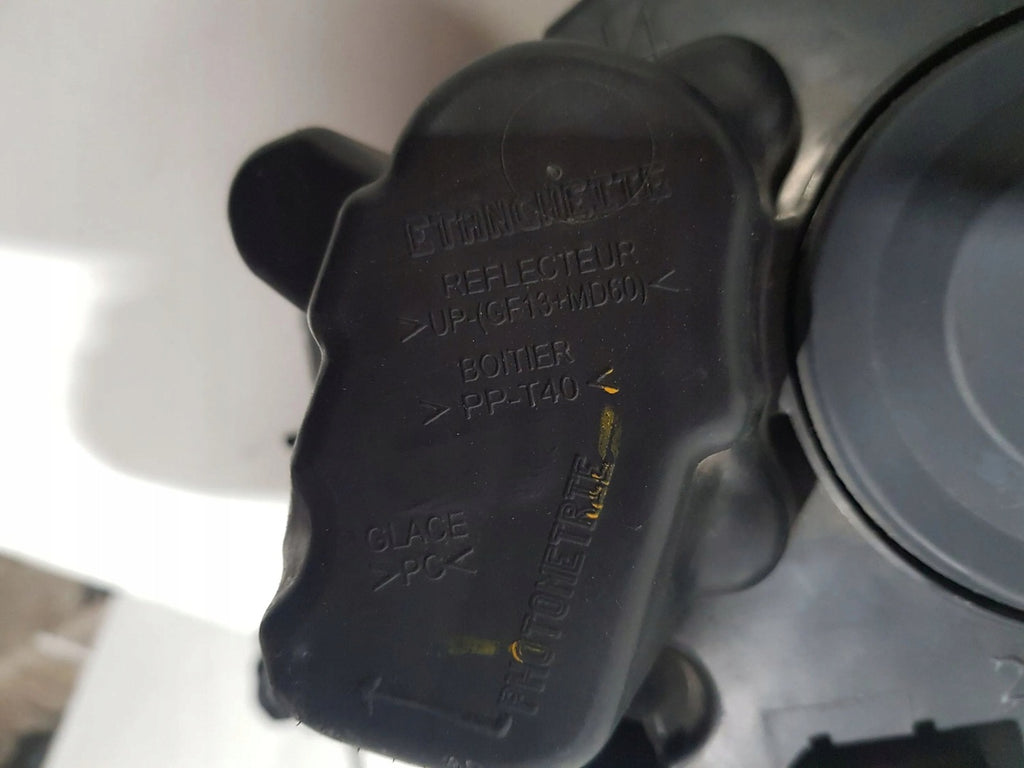 Frontscheinwerfer Peugeot 1007 89008981 Rechts Scheinwerfer Headlight SCH2161098567bj