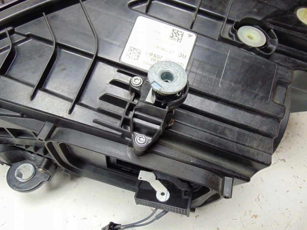 Frontscheinwerfer Mercedes-Benz W206 A2069060803 Rechts Scheinwerfer Headlight SCH7432019793bo