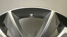 Laden Sie das Bild in den Galerie-Viewer, 1x Alufelge 17 Zoll 7.0" 5x108 40 5ET Glanz Silber 31471309 Volvo Rim Wheel FEL4882829143oo