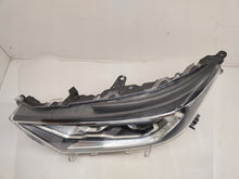 Laden Sie das Bild in den Galerie-Viewer, Frontscheinwerfer Toyota V LED Links Scheinwerfer Headlight SCH4354875434es