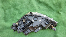 Laden Sie das Bild in den Galerie-Viewer, Frontscheinwerfer Seat Ibiza 5F1941008F Rechts Scheinwerfer Headlight