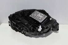 Laden Sie das Bild in den Galerie-Viewer, Frontscheinwerfer Mercedes-Benz Gla H247 A2479064104 Links Headlight SCH9648386765oy