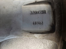 Laden Sie das Bild in den Galerie-Viewer, 1x Alufelge 16 Zoll 6.5&quot; 5x114.3 52 5ET 9965-686560 9965686560 Mazda Cx3 Cx-3