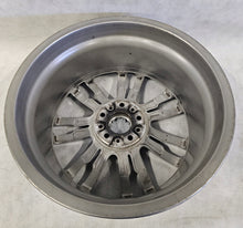 Load image into Gallery viewer, 1x Alufelge 19 Zoll 8.5" 5x120 Glanz 7845883 BMW 3 Rim Wheel FEL7401471404pi