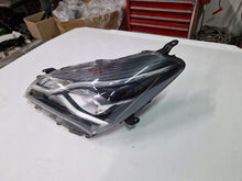 Load image into Gallery viewer, Frontscheinwerfer Toyota Yaris LED Ein Stück (Rechts oder Links) Headlight