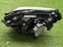 Laden Sie das Bild in den Galerie-Viewer, Frontscheinwerfer BMW 9503469-04 Links Scheinwerfer Headlight SCH4701943390jf
