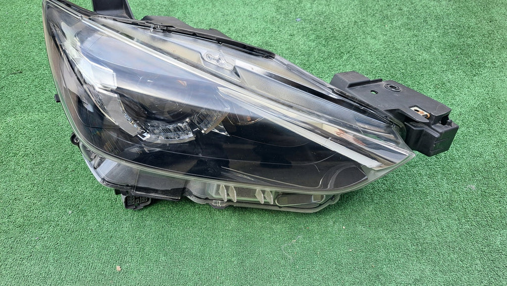 Frontscheinwerfer Mazda Cx3 D10E-51030 Rechts Scheinwerfer Headlight