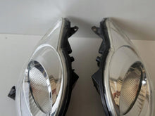 Laden Sie das Bild in den Galerie-Viewer, Frontscheinwerfer Peugeot 107 811100H030 Ein Stück (Rechts oder Links) Headlight SCH7936721198du