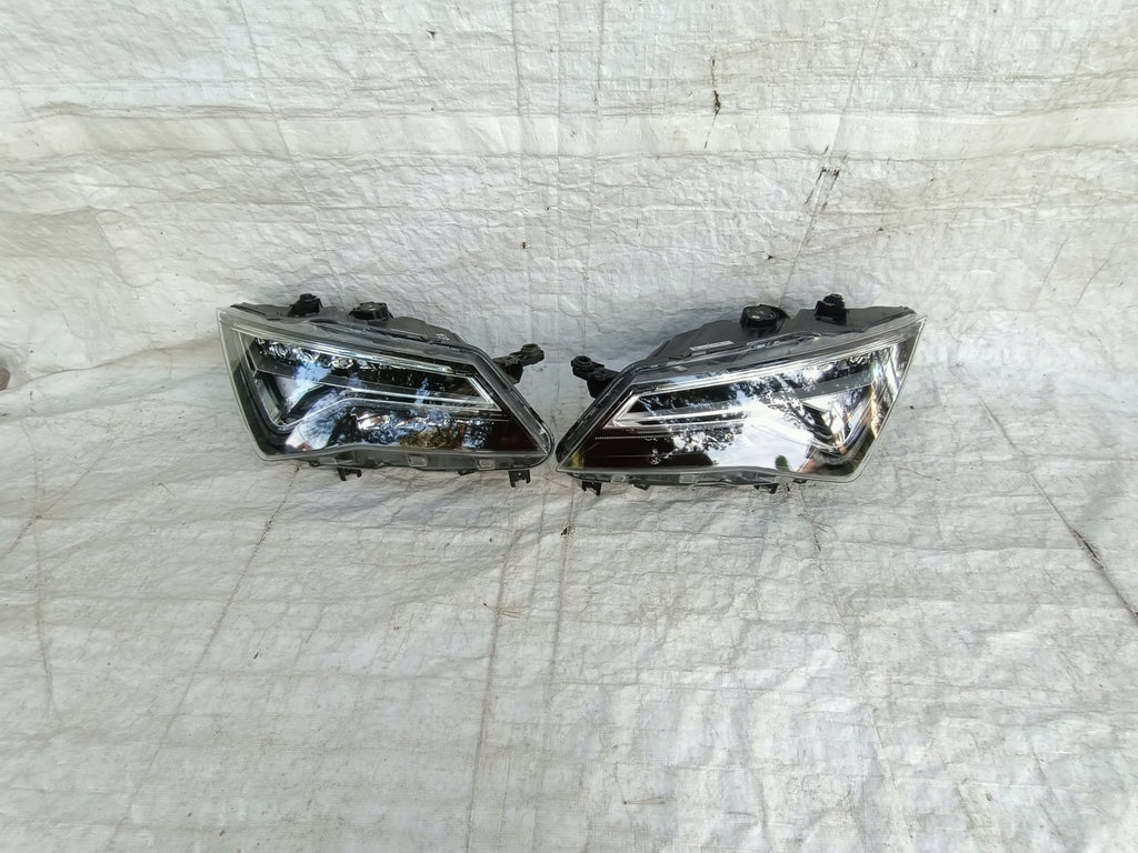 Frontscheinwerfer Seat Ateca 576941007F 6F1941007E LED Rechts oder Links