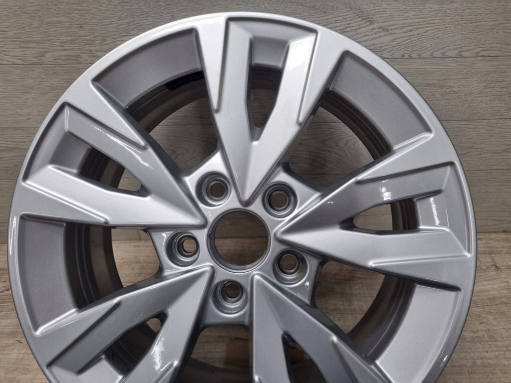 1x Alufelge 16 Zoll 6.5" 5x112 43ET Glanz Silber 8Y0071496A Audi A3 Rim Wheel FEL2253649238vu