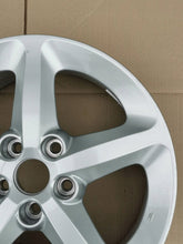 Load image into Gallery viewer, 1x Alufelge 17 Zoll 6.5" 5x114.3 46ET 52910-3K330 Hyundai Sonata V Rim Wheel FEL6267960825ta
