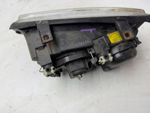 Laden Sie das Bild in den Galerie-Viewer, Frontscheinwerfer VW Bora Rechts Scheinwerfer Headlight SCH1159875047uu